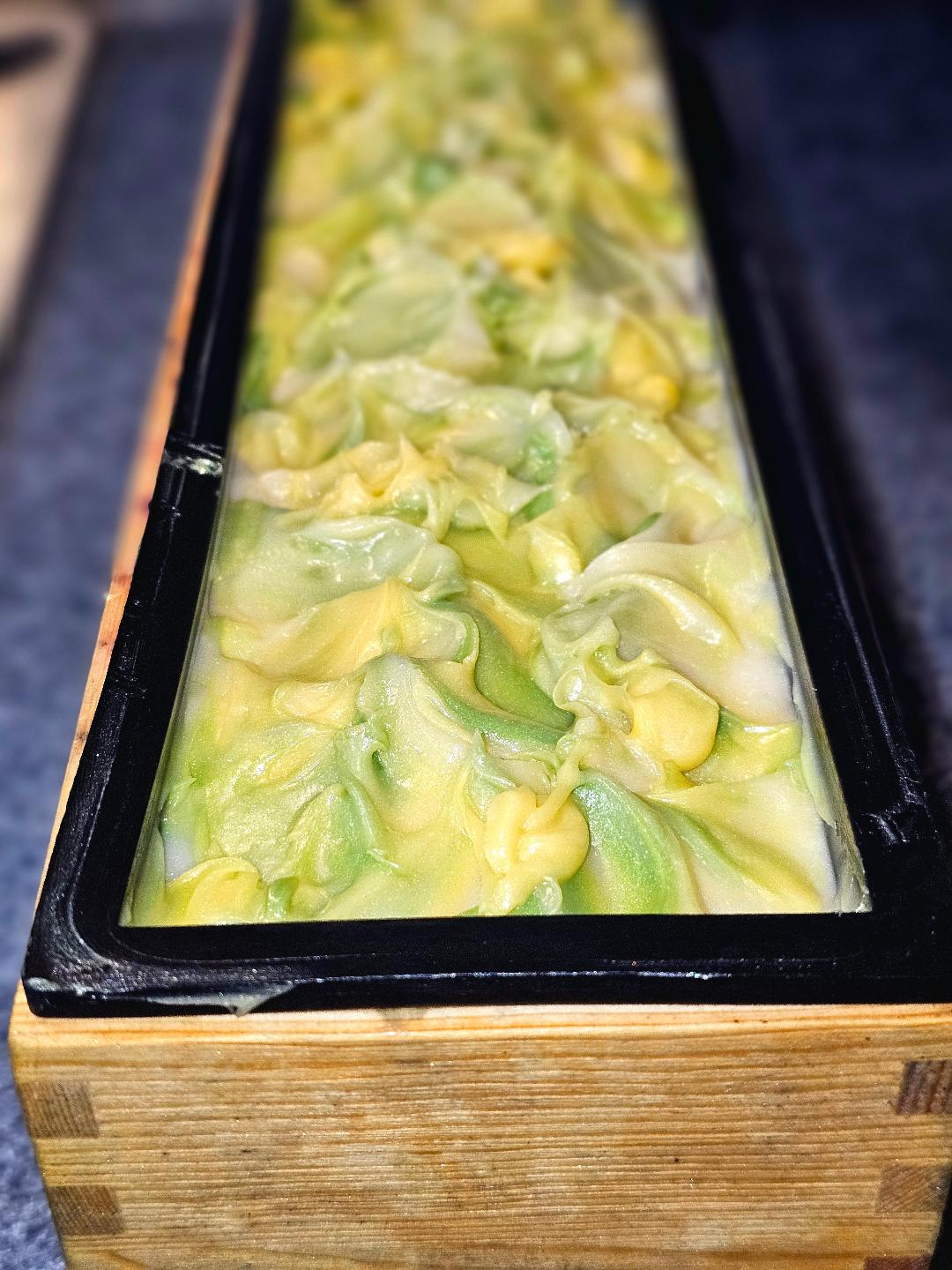 |Bee Zesty| Soap Bar with Poppy Seeds, Beeswax, Essential Oils
