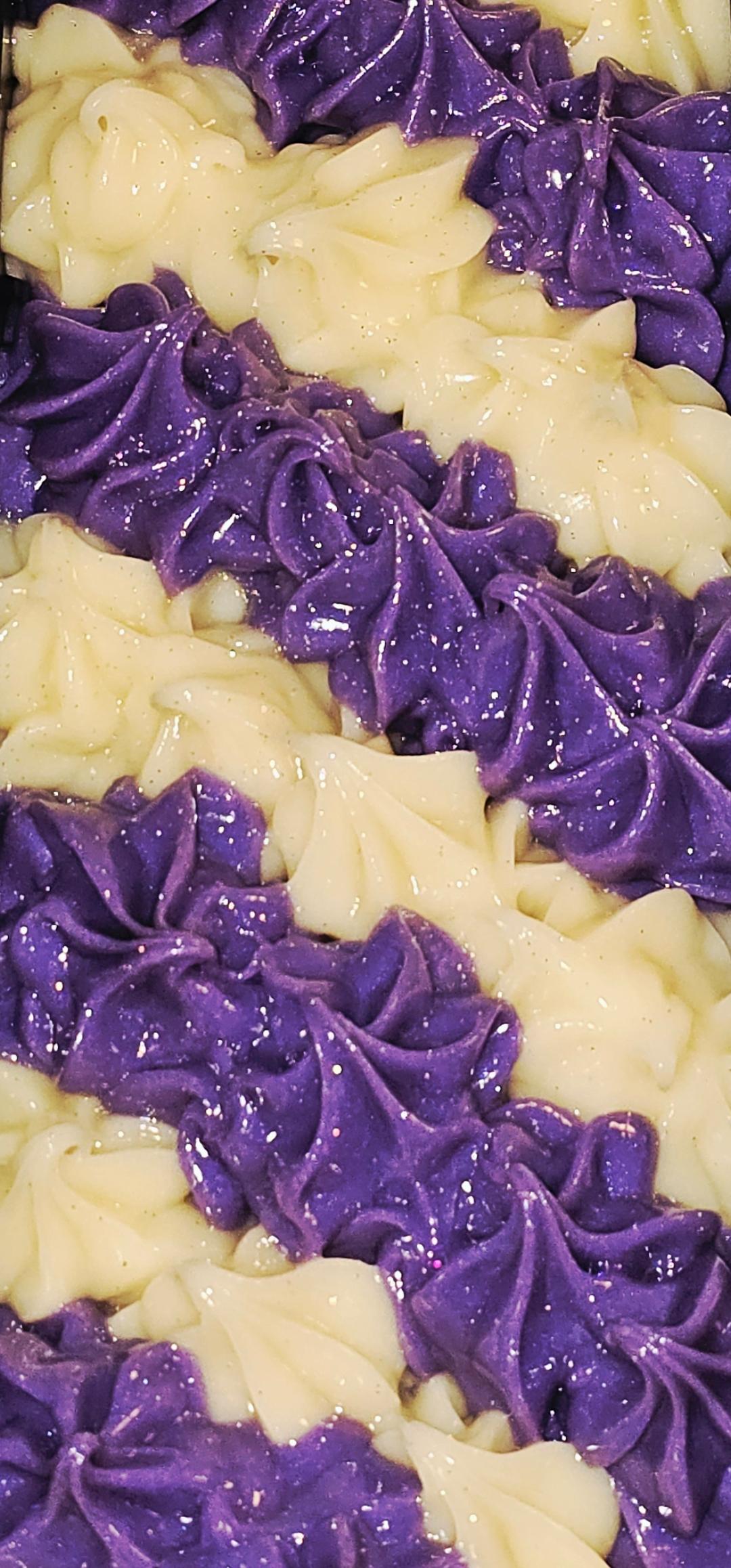 |Raspberry Vanilla| Soap Bar with Goats Milk and Shea Butter